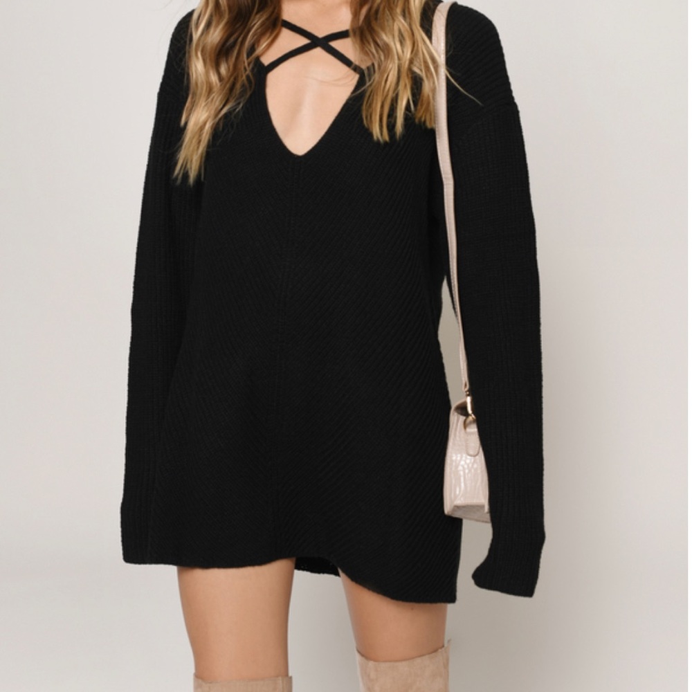 ⭐️ NWT ⭐️ Tobi Black Criss-Cross Sweater Dress - M